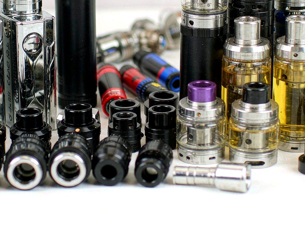 Buyer's Guide to Nicotine disposables — premium tier