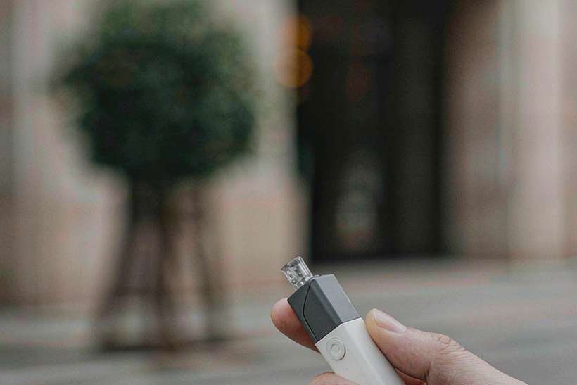 Case Study: Nicotine accessories — Spring catalog