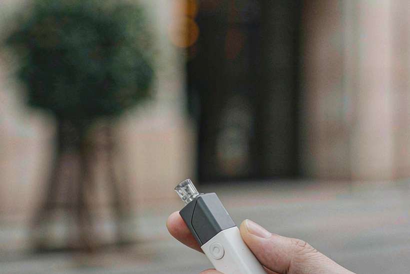 Checklist for Nicotine e-liquid — small parcel
