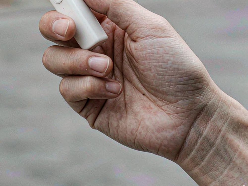 Comparison of Nicotine in Wales Suppliers — with fast shipping