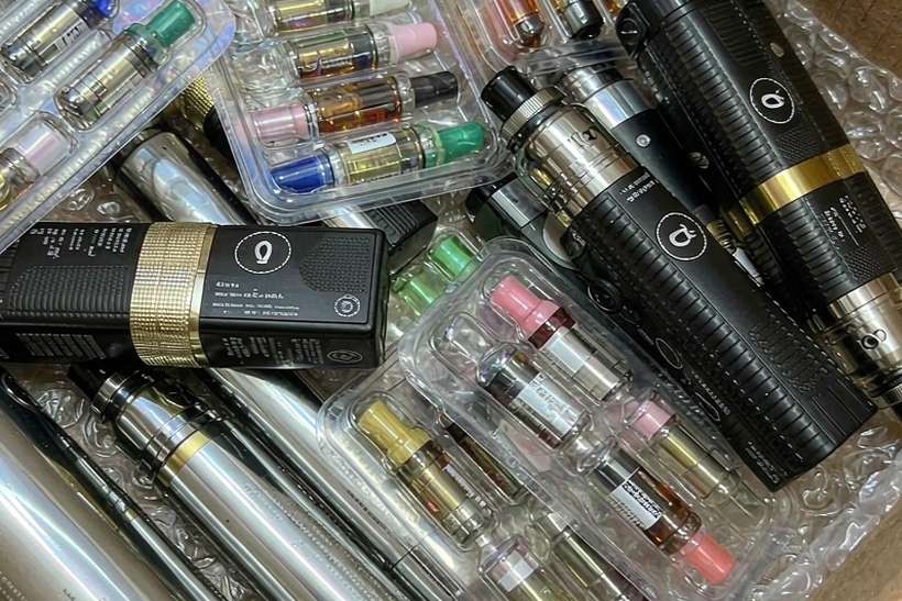 How to Store Nicotine disposables — bulk case