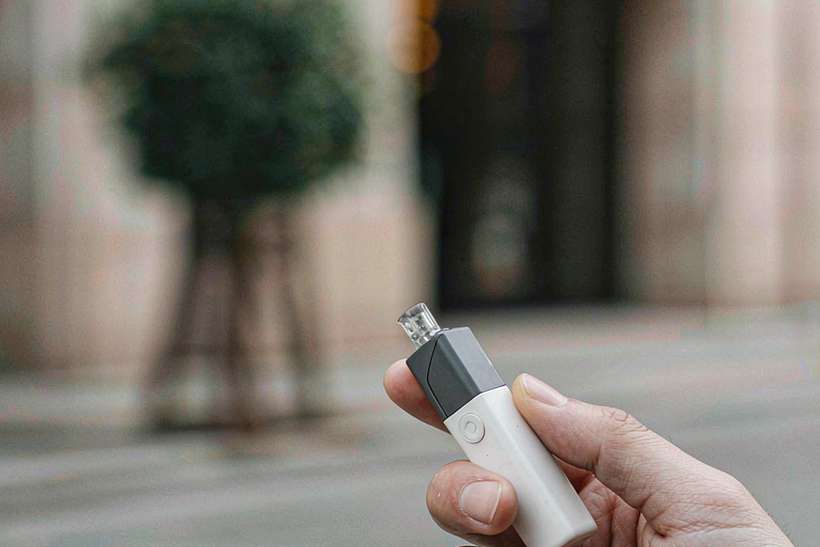 Import Guide for Nicotine in Wales — container load