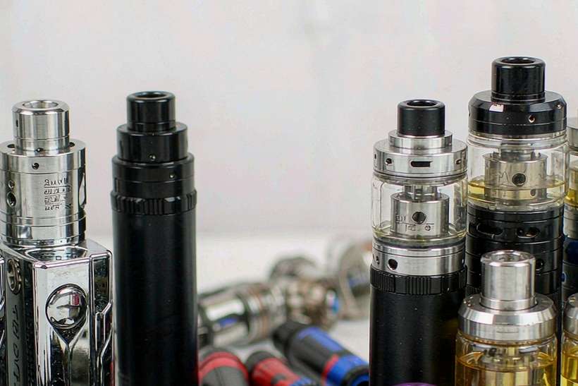 MOQ and Lead Time for Wales Nicotine — container load