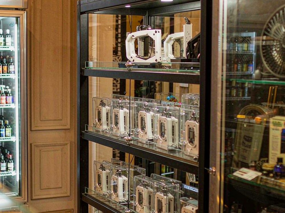 Regional Review of Nicotine accessories — premium tier