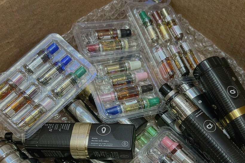 Reseller Guide to Nicotine mods — bulk case