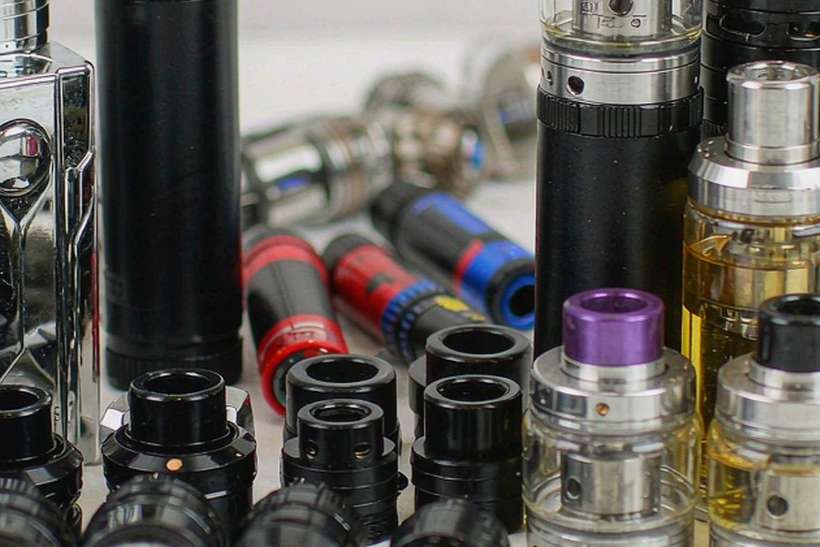 Sourcing Report on Nicotine tanks — small parcel